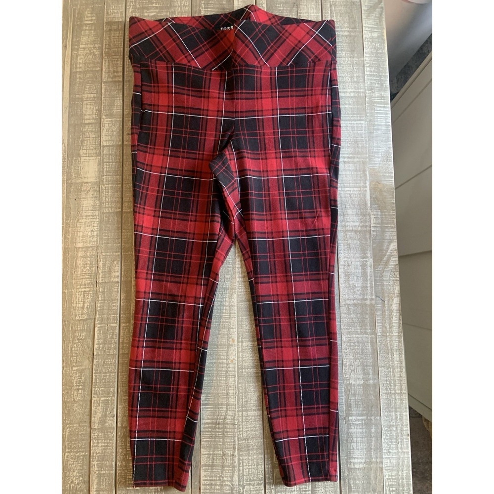 Studio Torrid Pants Womens 1R Black Red Plaid Pull On Pixie Skinny Leg Pockets